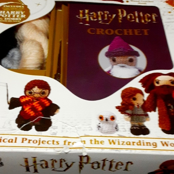 Thunder Bay Press Art Harry Potter Crochet Kit Wwand Crochet Hook